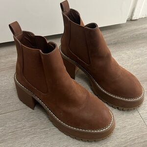 MIA brown suede boots